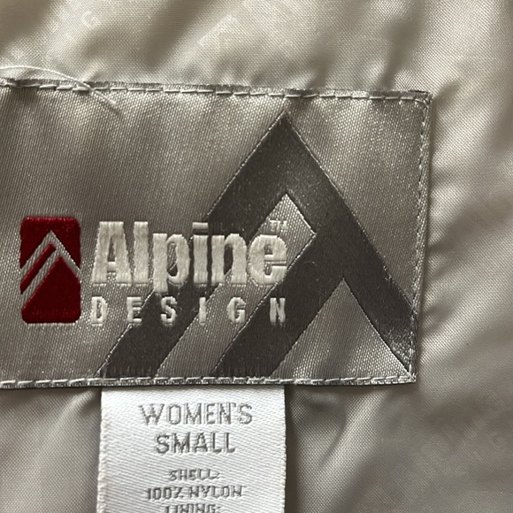 Alpine Ski Jacket - Picture 6 of 7